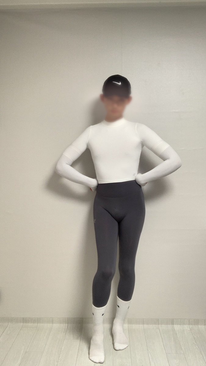 #펨보이 #femboy #gay #ladyboy #sissy #여장 #보추 #시디 #게이 #leggings #레깅스   
 노출 없는 건전한 운동복 😁