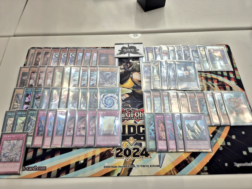 광주홀 WCQ 5.25

1라 X XOO 여섯무사
2라 O OXO 메멘토
3라 O XOO 맬리스
4라 O OXO 라이제올
64강 X XOO 백룡
32강 O OO 메멘토
16강 상대 드랍
8강 X OXO 맬리스
4강 X XOX 하얀숲

이렇게 높이 올라온건 처음이네요.
응원해주고 연습해주신 모든 분들께 감사드립니다. 드디어 시드 겟!