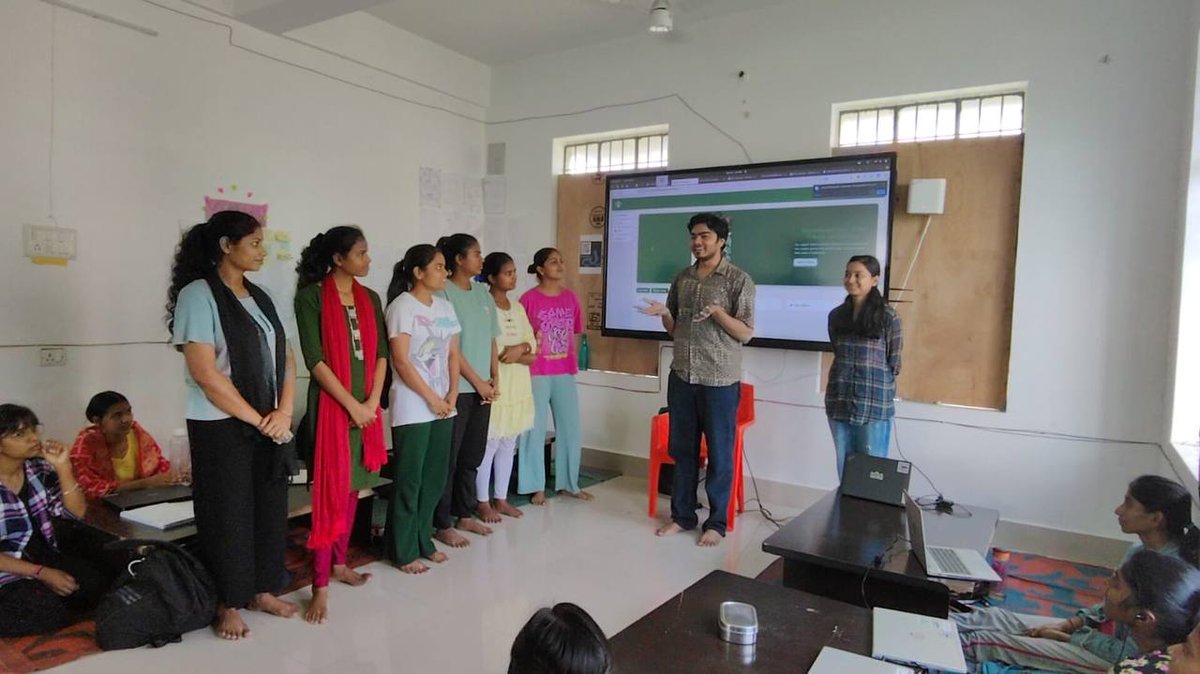 fossunitedbihar's tweet image. Bihar is enthusiastically accelerating into FOSS and had a wonderful workshop session at @NavGurukul Kishanganj. Young women diving into Git and GitHub, setting up accounts, learning commands, and building team projects from scratch.