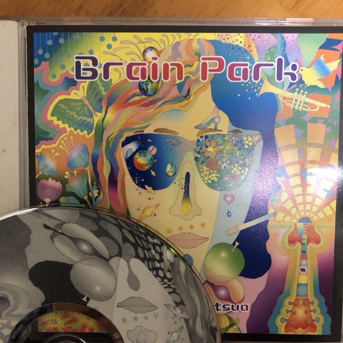 kuwa92186722's tweet photo. 夕方はコレ
#BrainPark
#松尾清憲
ビートルズエッセンスいっぱい詰まったこのミニアルバム
第二期の幕開けに届けられた楽曲はどれもがポップマエストロならではの仕上がり
購入時聴いた時
#これは一月に満たぬ愛
#エデンの雨 と聴き
「そうそう こういう松尾清憲が聴きたいんだよ」と納得 https://t.co/snwRb0z2xi
