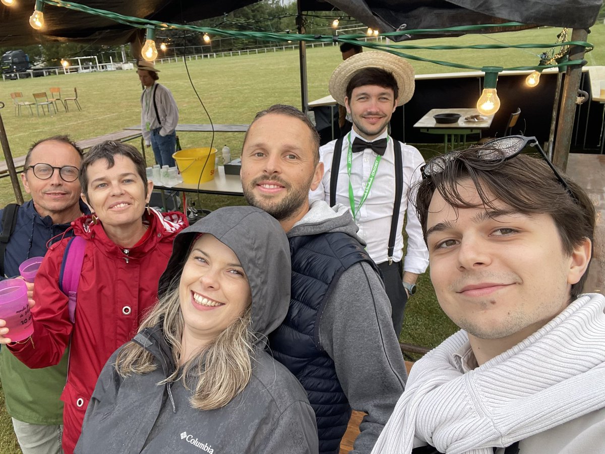 alexisb0uchard's tweet photo. Hier c’était la 10e édition de la marche gourmande de Brocéliande à #Concoret. Plus de 2000 participants et de nombreux bénévoles mobilisés. Un très bon moment au cœur des sites emblématiques et des légendes du pays de Merlin l’Enchanteur. https://t.co/3yj1vHDCxA