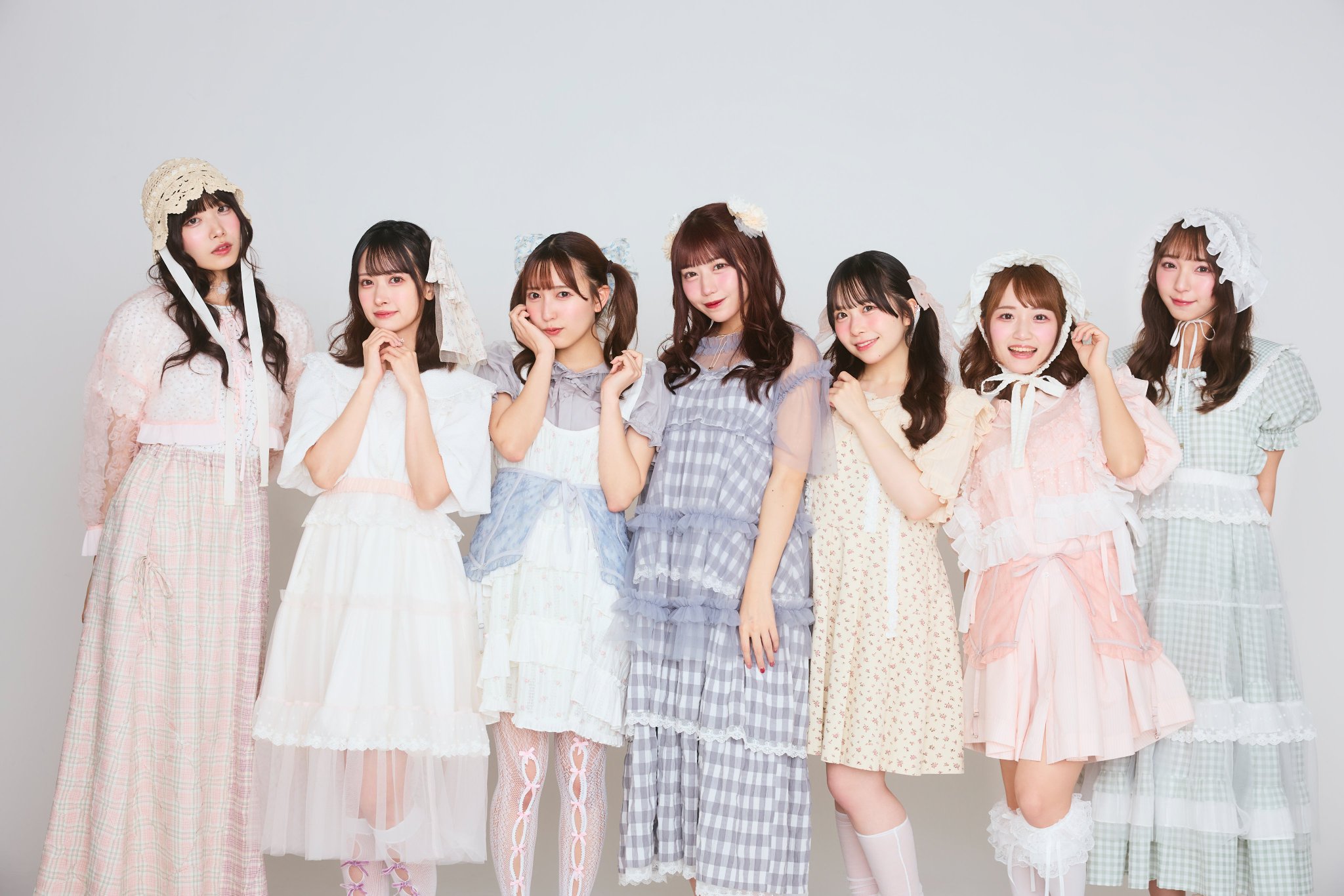 【お値下げ中‼️】イコラブ 全員直筆サイン入りアクリルスタンド ぶいぱい 1st LIVE 〜百鬼夜行〜】アクリルスタンド 斜落せつな