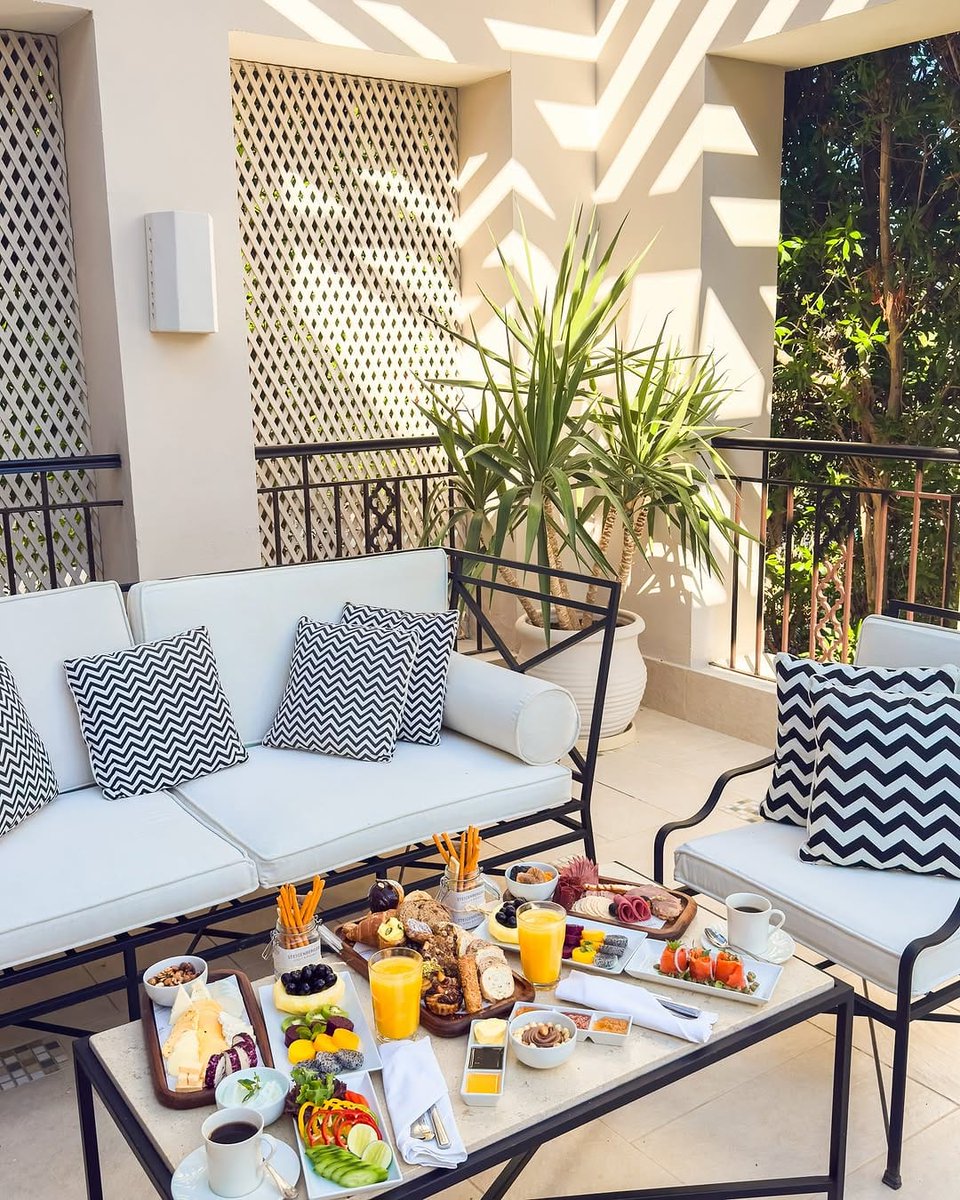 Elevate your mornings with a perfectly curated breakfast experience at Steigenberger Alcazar. A symphony of flavors, impeccable presentation, and serene surroundings await. 🌿✨

#SteigenbergerAlcazar #JazFlavors #CulinaryExcellence #LuxuryBreakfast #RefinedTastes