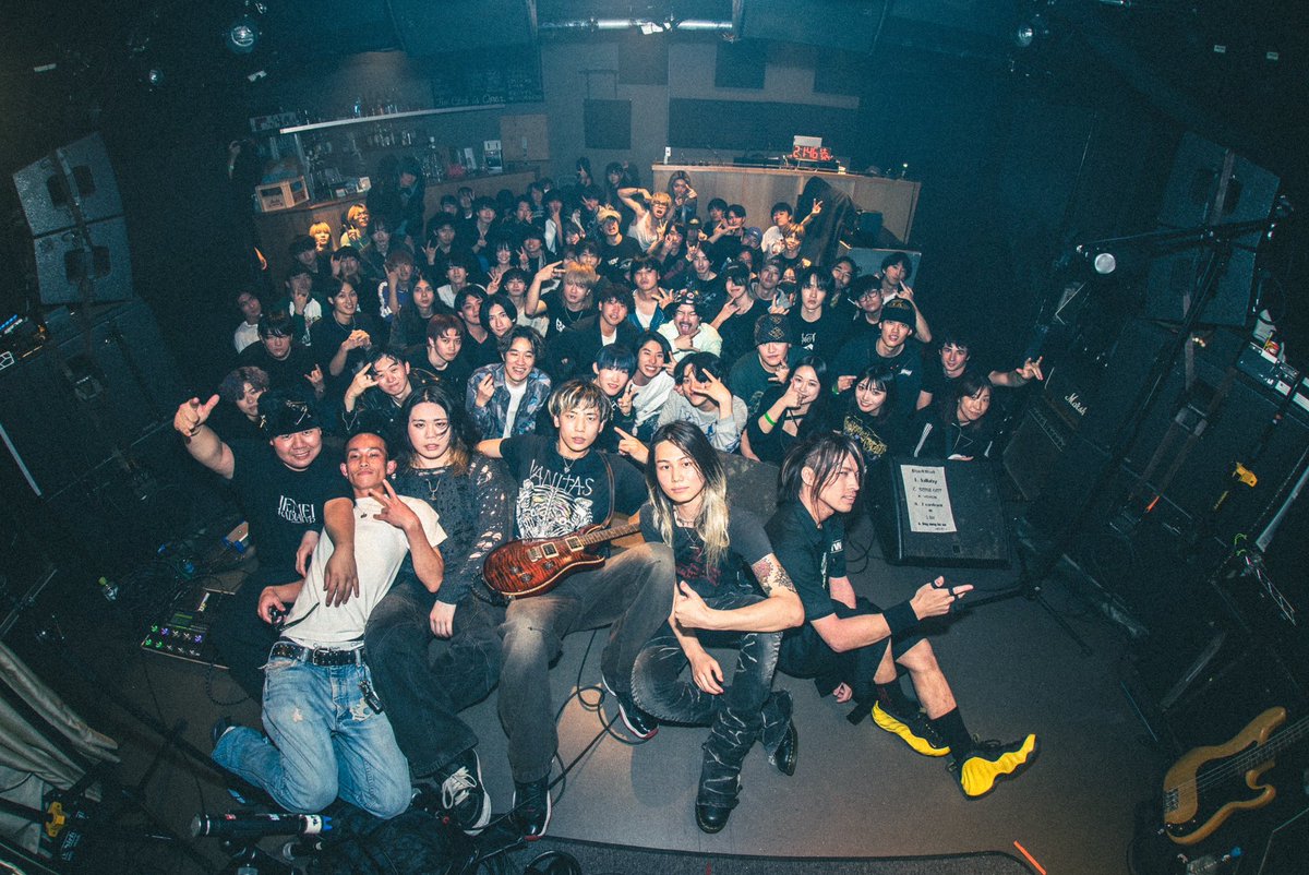 VALENTIA (@valentia0527) on Twitter photo 2025.05.24(Sat)
下北沢LIVEHAUS/WAVER
VALENTIA ~1st Anniversary ~
”VALENTIA FEST 2025“
THANK YOU !! みんなで作った1日🧚
Photo by <a href="/Zig_zag__219249/">デスドライバー・小泉・デスドライバー</a> 2025.05.24(Sat)
下北沢LIVEHAUS/WAVER
VALENTIA ~1st Anniversary ~
”VALENTIA FEST 2025“
THANK YOU !! みんなで作った1日🧚
Photo by <a href="/Zig_zag__219249/">デスドライバー・小泉・デスドライバー</a>