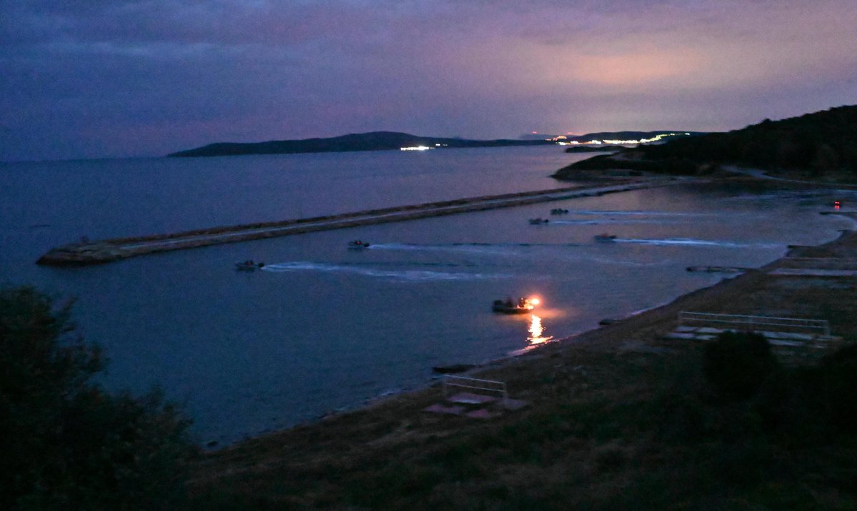 📍 Menteş / İzmir

Ege Ordusu İstihkâm Savaş Tabur Komutanlığı ve 1’inci Amfibi Deniz Piyade Tugay Komutanlığı unsurları tarafından “Müşterek Bot Eğitimi” icra edildi.

#MillîSavunmaBakanlığı