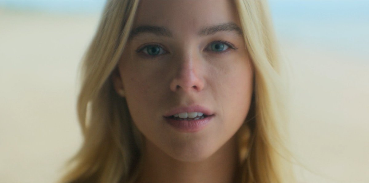 #Sirens is what Season 3 of White Lotus should’ve been—sharp, tense, and actually good. Shocking for original content from Netflix in 2025. Props to Molly Smith Metzler. Everyone in the cast brought it.