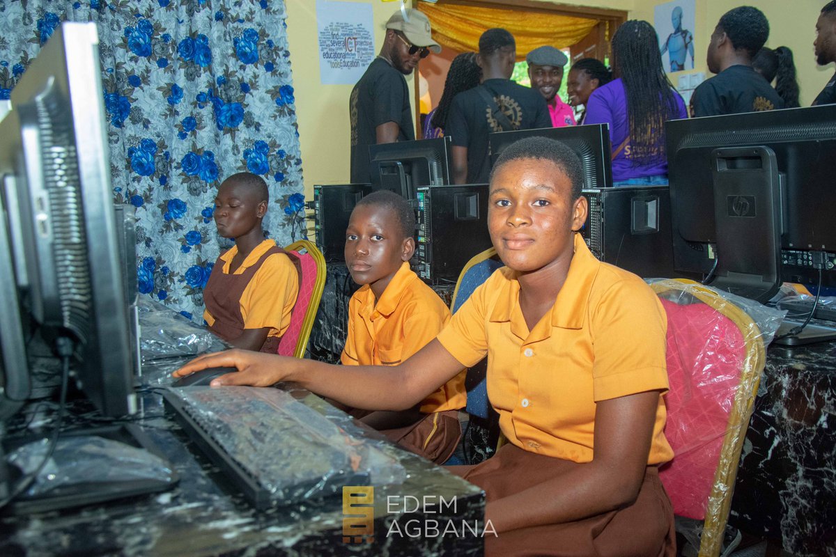 In partnership with the Rotaract Club of Adenta Central, we commissioned a multipurpose ICT lab for the pupils of Kuli-Dzogbefuime M/A Basic School, yesterday.

The priceless joy on the faces of the pupils, and their excitement as they sat behind a computer for the very first
