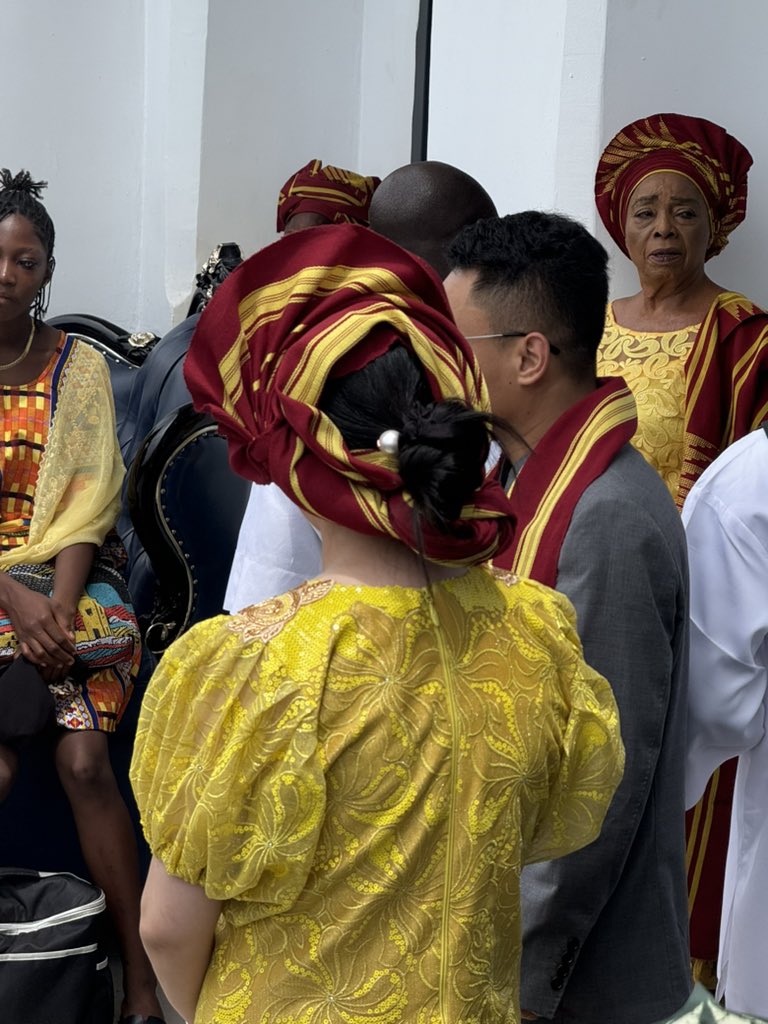 weijesapeople's tweet photo. A Chinese couple involved in the Gold trade in Ilesa and its environs also were in attendance 

#OwasCoronation

#ObaAjimokoIII https://t.co/MOQJKOnKmK