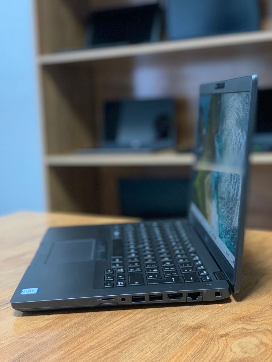 happy7766195938's tweet image. *Dell Latitude 3400*
#Touchscreen
📌Intel Core i5 8th gen
📌128 + 8gb DDR4 Ram
📌8Hrs battery  
📌Backlight Keyboard
📌Fingerprint On Power Button 
📌Type C
📌Slim, Smart and Clean
 *K880,000*
