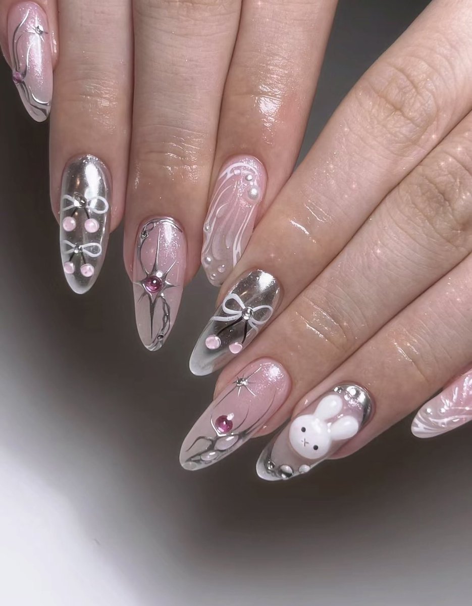 lovesickdoe's tweet photo. miffy nails https://t.co/Jyy3ijzXda