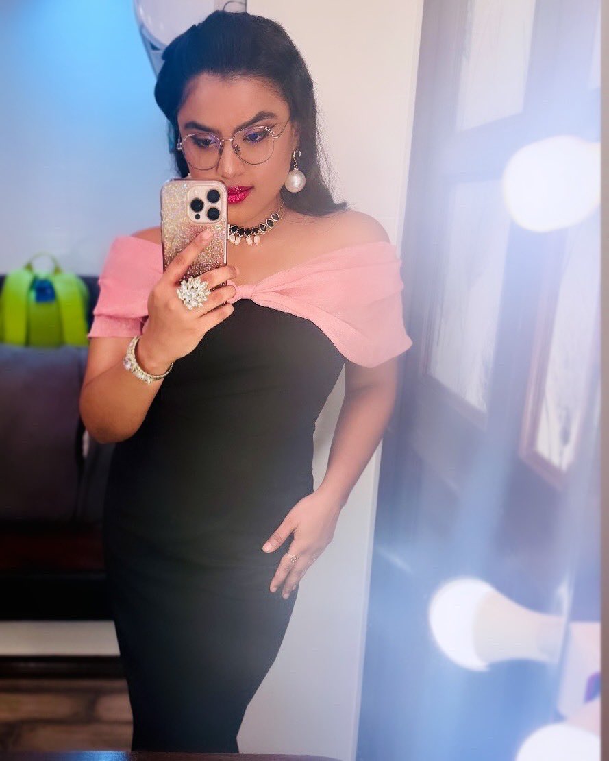feeling all ✨vintage✨ with my new song! 🥰♥️🧿
about last night at #ThugLifeAudioLaunch 🫶🏼