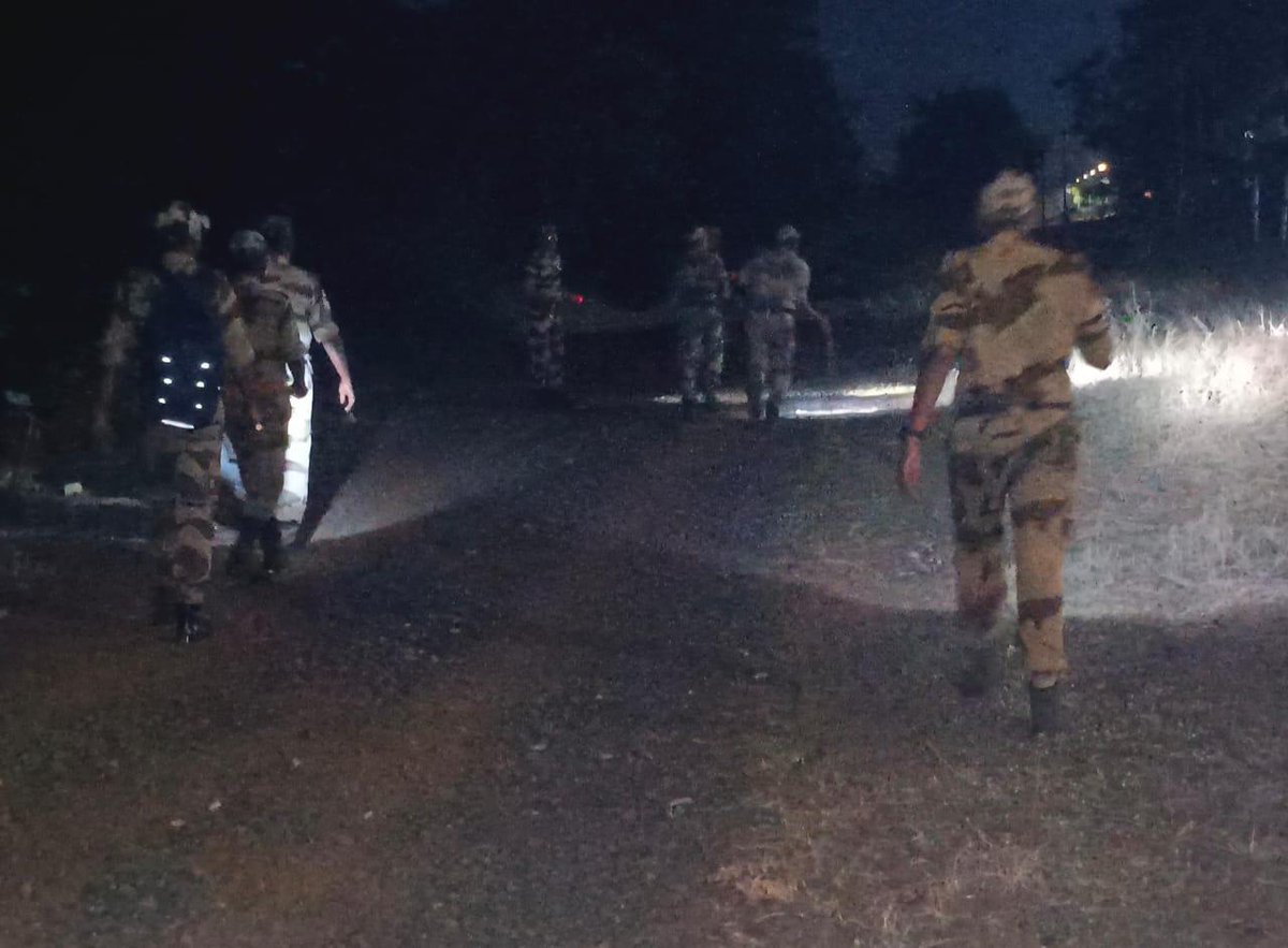 CISFWest's tweet photo. In the stillness of the night or the brightness of day, CISF stands vigilant—ensuring safety, upholding duty, and embodying unwavering commitment."
#Mock Drill conducted at #CSTPS Chandrapur @CISFHQrs https://t.co/zGmDJaqgzF