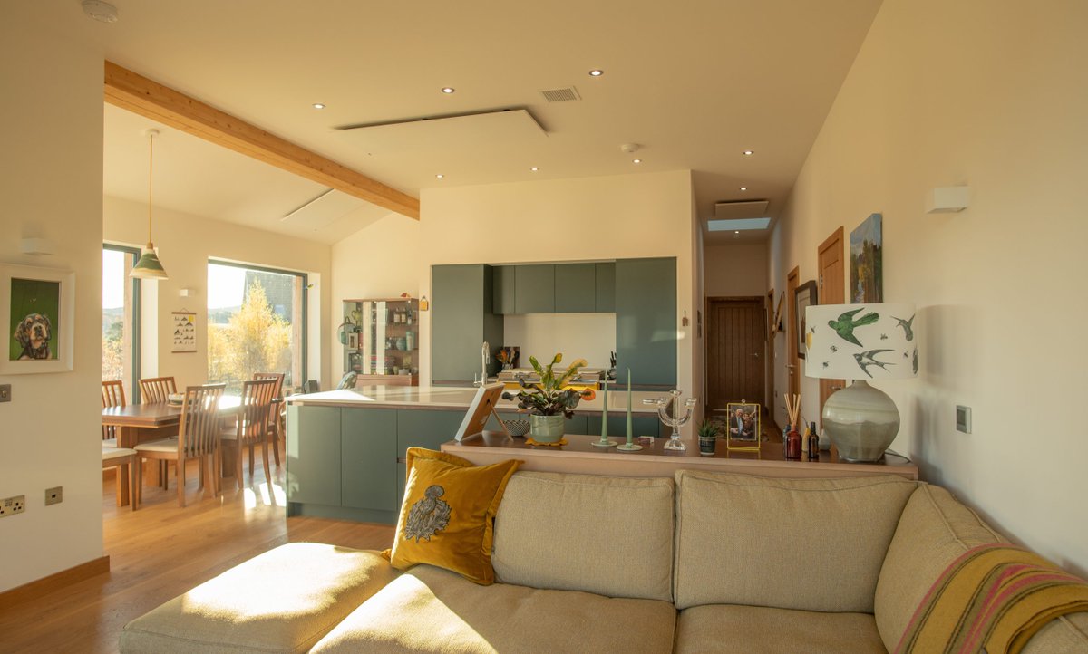 Why live in a timber-rich house? 🪵What are the benefits to your health? 🏡And what are the risks of living in today's volume-built houses? 
makar.co.uk/blog/the-healt…
