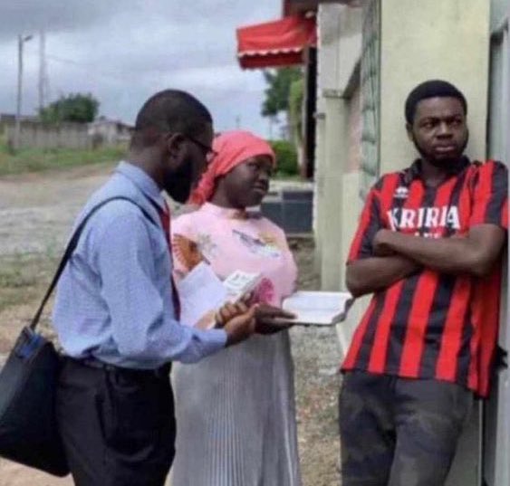 Best caption wins😂