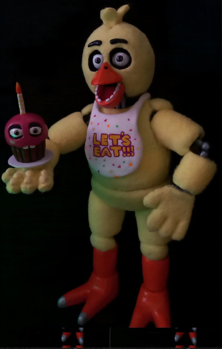 CCN1658's tweet image. 🔵Hello friends!🔵
×●ו~☆~•×●×
I've finished the Chica figurine!
I'm thinking of selling for $95
#FNAF
#artists