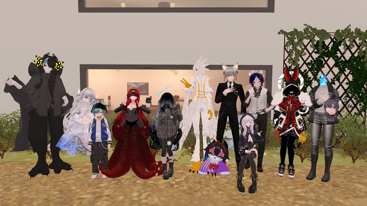 昨夜はご来店の方ありがとうございました。私は初めての接客になりましたが、本当に素敵な種族の方々とお話をさせていただいて、とても楽しかったです♪
感想、と言うものを書かせていただきました。よければ見ていってください。

また機会があればお会いしましょう🪼

 #VRC人外カフェ