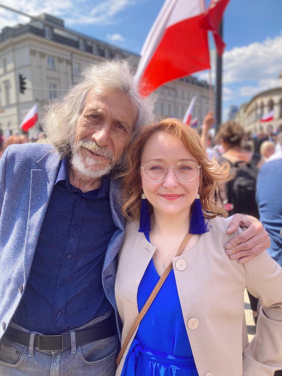 Jesteśmy zawsze tam, gdzie trzeba 💚🌻💪 #MarszTrzaskowski

🇵🇱 #MarszMilionaSerc trwa nadal! 💪 Idziemy w Wielkim Marszu w Warszawie – po zwycięstwo 1 czerwca! ✌️

📢 Bądźcie z nami! 

#GoTracz #Trzaskowski2025 #WygraCałaPolska