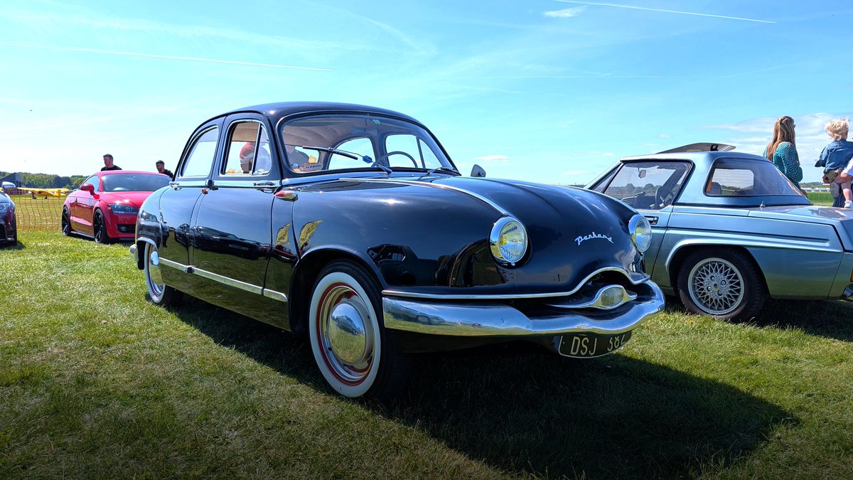 MarkOnMotoring's tweet photo. Drive it day 2025 @SherburnAero
With @yhvg.  Great to feature the Lamcia Dedra and Panhard Dyna Z.
https://t.co/IG0rW4hoG5

#driveitday #NSPCC #childline #YHVG #yorkhistoricvehiclegroup #unoficialyorkshireclassiccars #lancia #Dedra #Panhard #dynaz #classiccars #carshow https://t.co/XryvDD7LJn