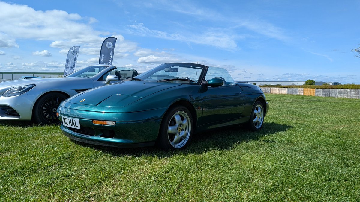 MarkOnMotoring's tweet photo. Drive it day 2025 @SherburnAero
With @yhvg.  Great to feature the Lamcia Dedra and Panhard Dyna Z.
https://t.co/IG0rW4hoG5

#driveitday #NSPCC #childline #YHVG #yorkhistoricvehiclegroup #unoficialyorkshireclassiccars #lancia #Dedra #Panhard #dynaz #classiccars #carshow https://t.co/XryvDD7LJn