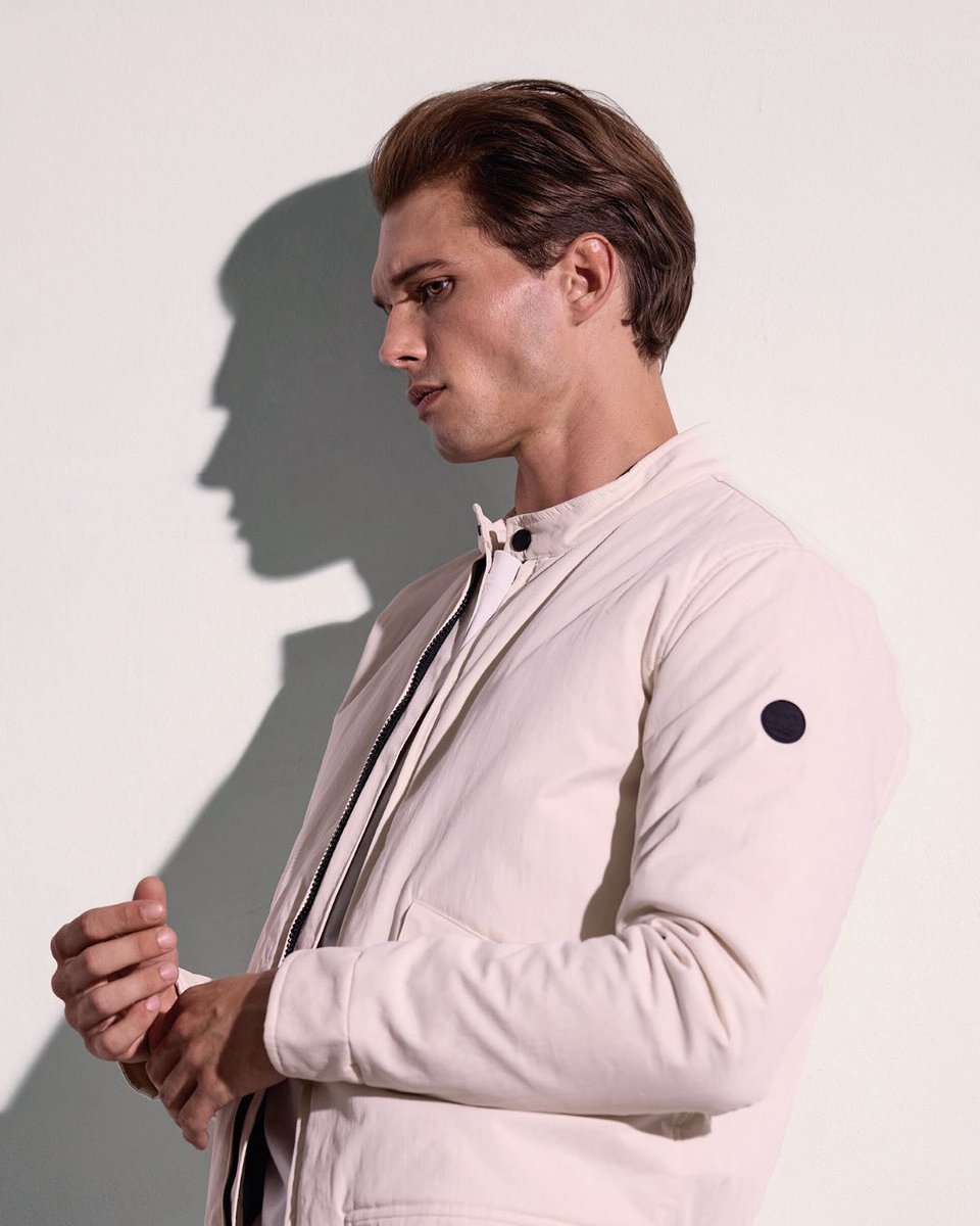 punto12official's tweet photo. For you, slim silhouettes and neutral tones come together with high-quality fabrics. 
https://t.co/KgtupqL8JS
.
.
#MensStyle #QualityEssentials https://t.co/eLSODbAb4Z