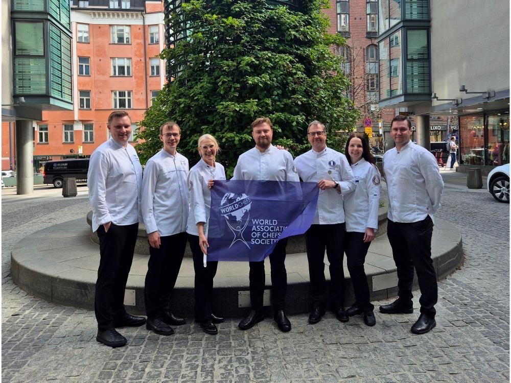 WACSworldchefs's tweet photo. Congrats to all participants of the recent Culinary Arts & Hot Kitchen competition seminar in Finland, held by the Finnish Chefs Association and led by Gert Klรถztke ๐ซ๐ฎ
Learn how to host a competition seminar ๐ https://t.co/yi8zRPjdlp
#ThisIsWorldchefs #competitionseminar https://t.co/e6NYp6JvTp
