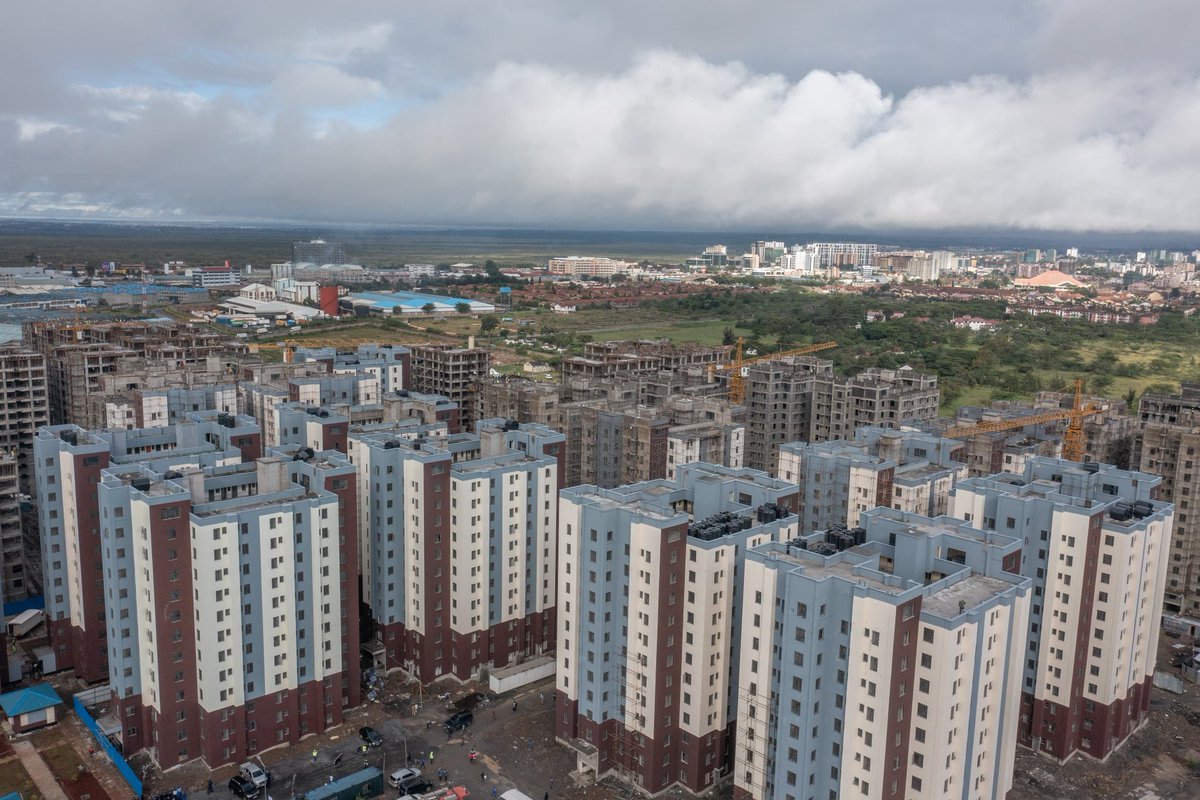 outofhead_mind's tweet image. #WantamAchievements people have been kicked out at this houses just a day after Kasongo left