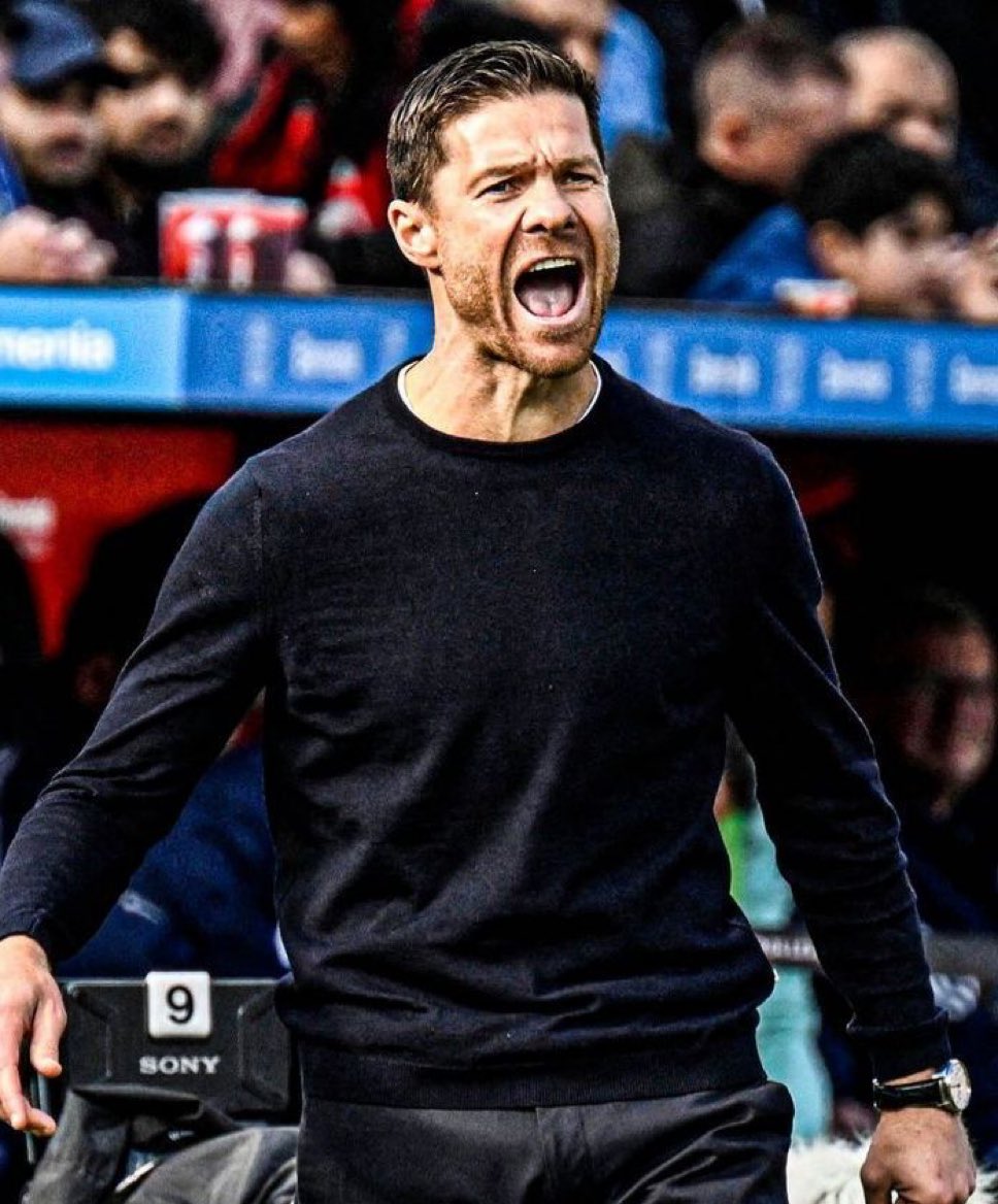 theMadridZone's tweet photo. 🚨⚠️ COMUNICADO OFICIAL: XABI ALONSO

Real Madrid C. F. communicates that Xabi Alonso will be the coach of Real Madrid for the next three seasons, from June 1, 2025 to June 30, 2028.

Xabi Alonso is one of the greatest legends of Real Madrid and world soccer. He defended our shirt in 236 official matches, between 2009 and 2014. During that time he won 6 titles: the tenth European Cup in Lisbon, 1 European Super Cup, 1 League, 2 King's Cups and 1 Spanish Super Cup.

Xabi Alonso is also a legend of the Spanish national team, with which he won 1 World Cup (2010) and 2 Euro Cups (2008 and 2012), in 113 matches as an international.

Xabi Alonso began his career as a coach in the Real Madrid academy, directing Infantil A during the 2018-2019 season, with which he was proclaimed champion of the League and the Tournament of Champions.

Now he returns to Real Madrid as one of the best coaches in the world, after making history at Bayer Leverkusen, a team with which he has won the League, the Cup and the German Super Cup in three seasons.

Tomorrow, Monday, May 26, at 12:30 pm, Xabi Alonso will be presented as the new coach of Real Madrid in an event that will take place in the Real Madrid City.

Previously, the president of Real Madrid, Florentino Pérez, will receive Xabi Alonso for the protocol act of the signature that links our new coach with the club for the next three seasons.
After the presentation, Xabi Alonso will attend the media in the press room of the Real Madrid City.