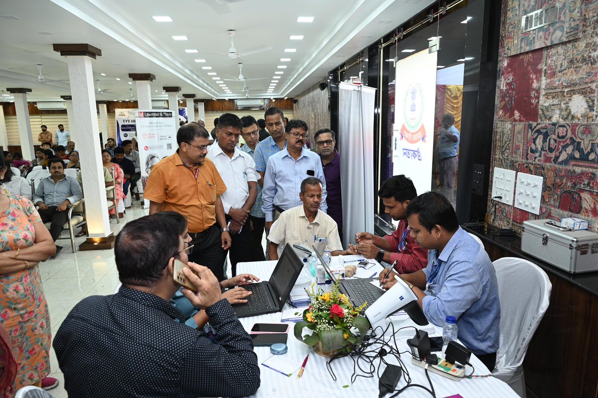 As a step towards employee wellness, a free eye check-up camp was organized for Group C and below staff members, under the thoughtful initiative of the Revenue Officials’ Women Association (ROWA), WB &amp; Sikkim and the Pr. Chief Commissioner of Income Tax, West Bengal &amp; Sikkim.