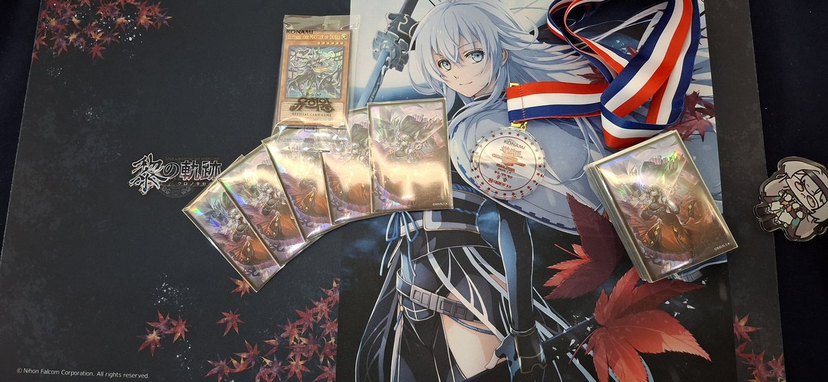 광주 WCQ 예선 

참가 200명

사용덱 : M∀LICE

1라 R-ACE OO
2라 리제네시스 XOX
3라 천년사안 OXO
4라 라이제올 OO

64강 라이제올 OXO
32강 해황 OXO
16강 사이버 OXO
8강 해황 OO
4강 하얀숲 OXO
결승 하얀숲 OO

10전 9승 1패

6년만에 홀대회 우승입니다.

응원해주신분들 모두 감사합니다.