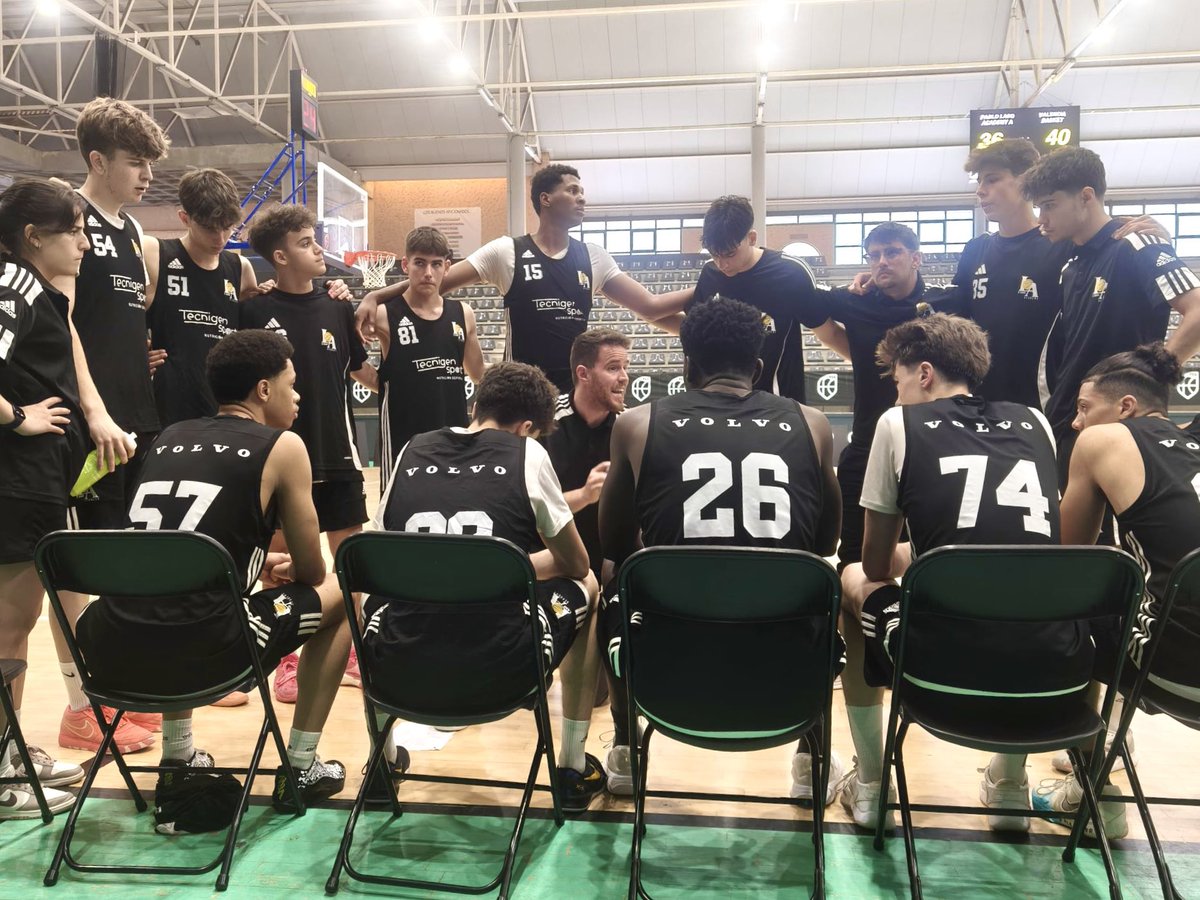 Lasoacademy's tweet photo. 🥉TERCEROS DE ESPAÑA! 🏀🇪🇸
Tras la derrota ante FC Barcelona, Cadete A cerró el campeonato venciendo a Valencia Basket y se sube al podio nacional.
Gracias a cada jugador, entrenador, fisio, y a todo el staff que ha estado detrás ayudando a que este logro haya sido posible💪🔥. https://t.co/yybokkNDtc
