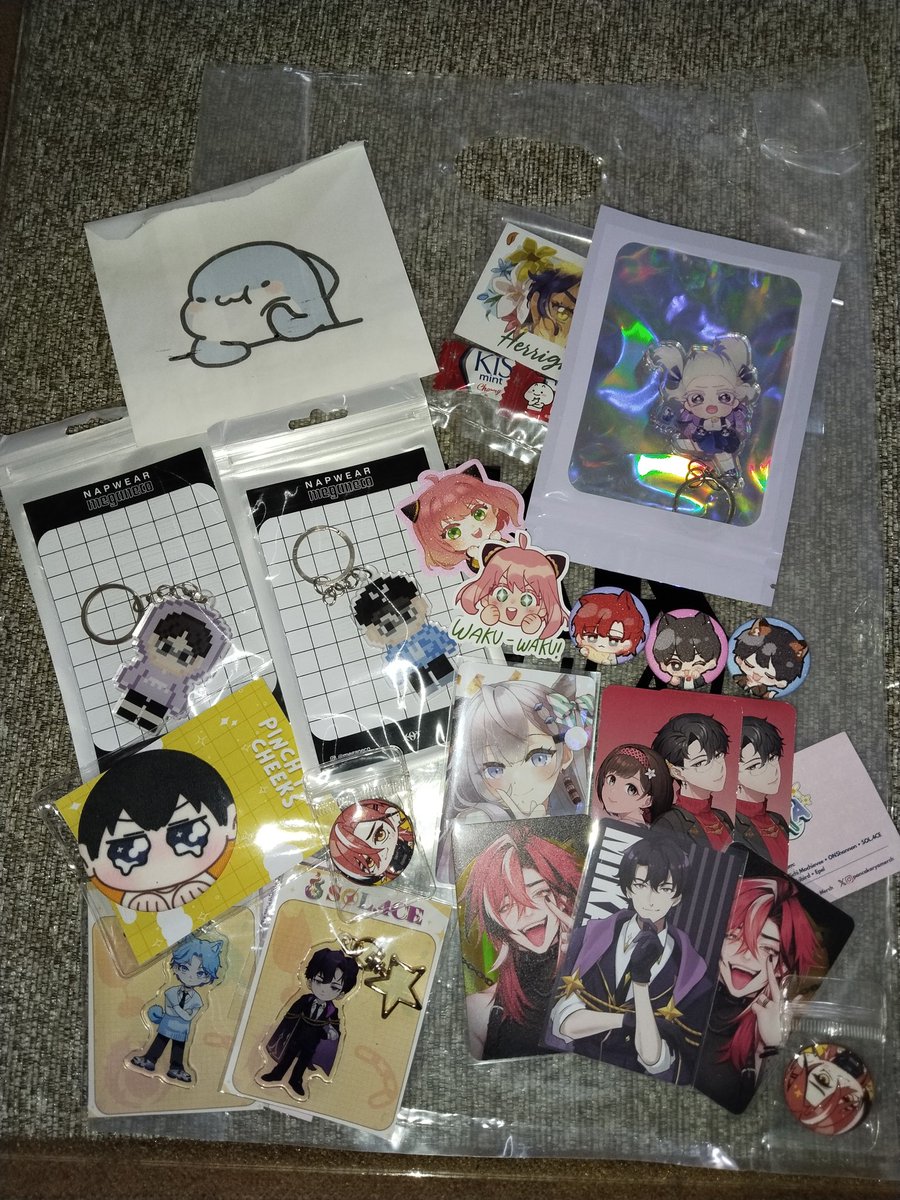 Otsufuro୧⁠(⁠＾⁠⁠〰⁠⁠＾⁠)⁠୨
Seru banget untuk hari ini, banyk ketemu cosplayer yang unik dan keren². Seneng juga masih dapet merchnya mika, ayyis, souta sama dedek miu♡(*´ω｀*)
Semogaa next cf bisa angkut merch mika lebih banyak lagi(⁠⇀⁠‸⁠↼⁠‶⁠)⁠
#AKAatCFXX #CFXX