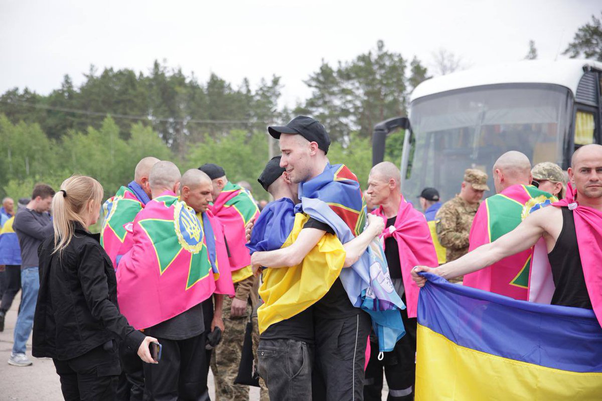 saintjavelin's tweet image. Today marked the end of the third stage of the largest prisoner exchange — 303 Ukrainians have returned home