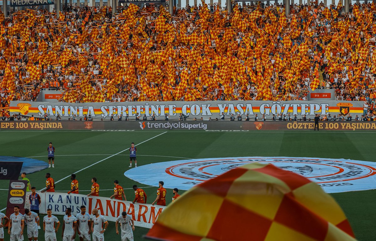 Goztepe's tweet photo. ŞANINLA ŞEREFİNLE ÇOK YAŞA GÖZTEPE!

#Göztepe #GözGöze100Sene https://t.co/zgUooCa4EX