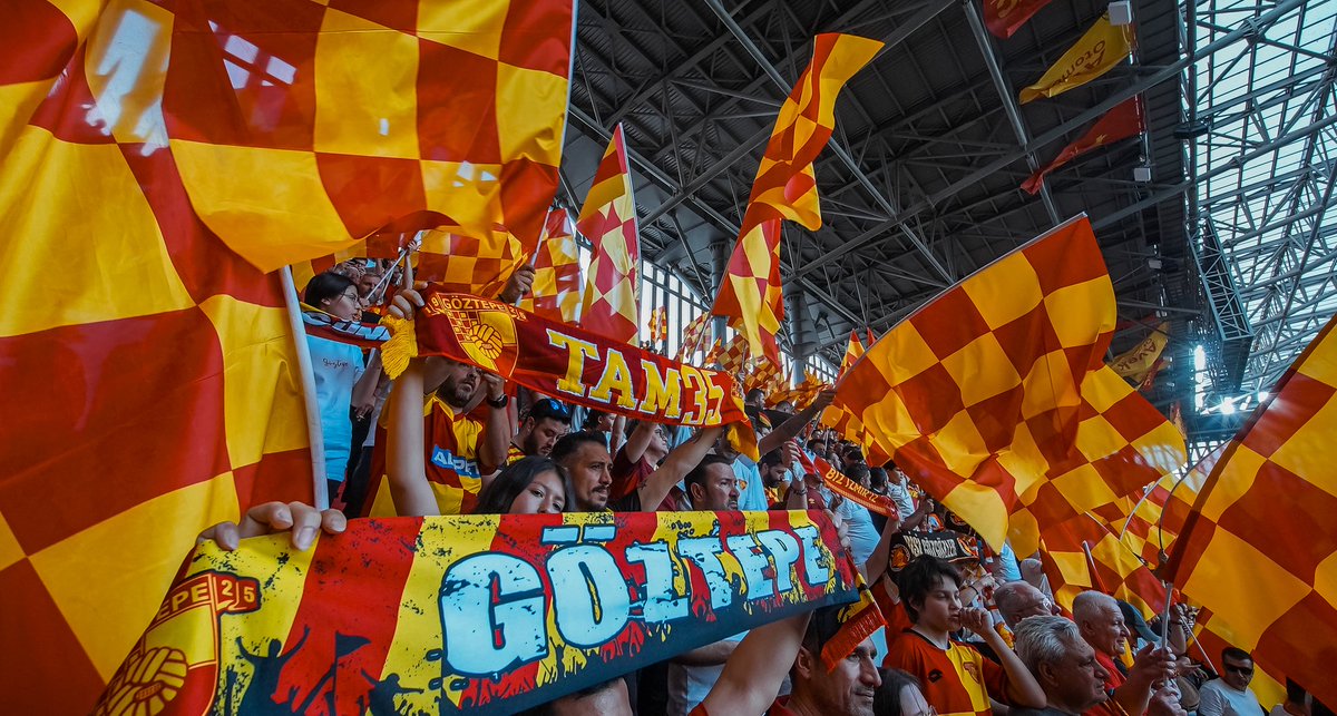 Goztepe's tweet photo. ŞANINLA ŞEREFİNLE ÇOK YAŞA GÖZTEPE!

#Göztepe #GözGöze100Sene https://t.co/zgUooCa4EX