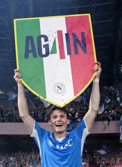 vimas10's tweet image. ………………………Soffriteci……………………………

#napolicampione #legaserieA #SerieA #ForzaNapoliSempre #FNS @sscnapoli