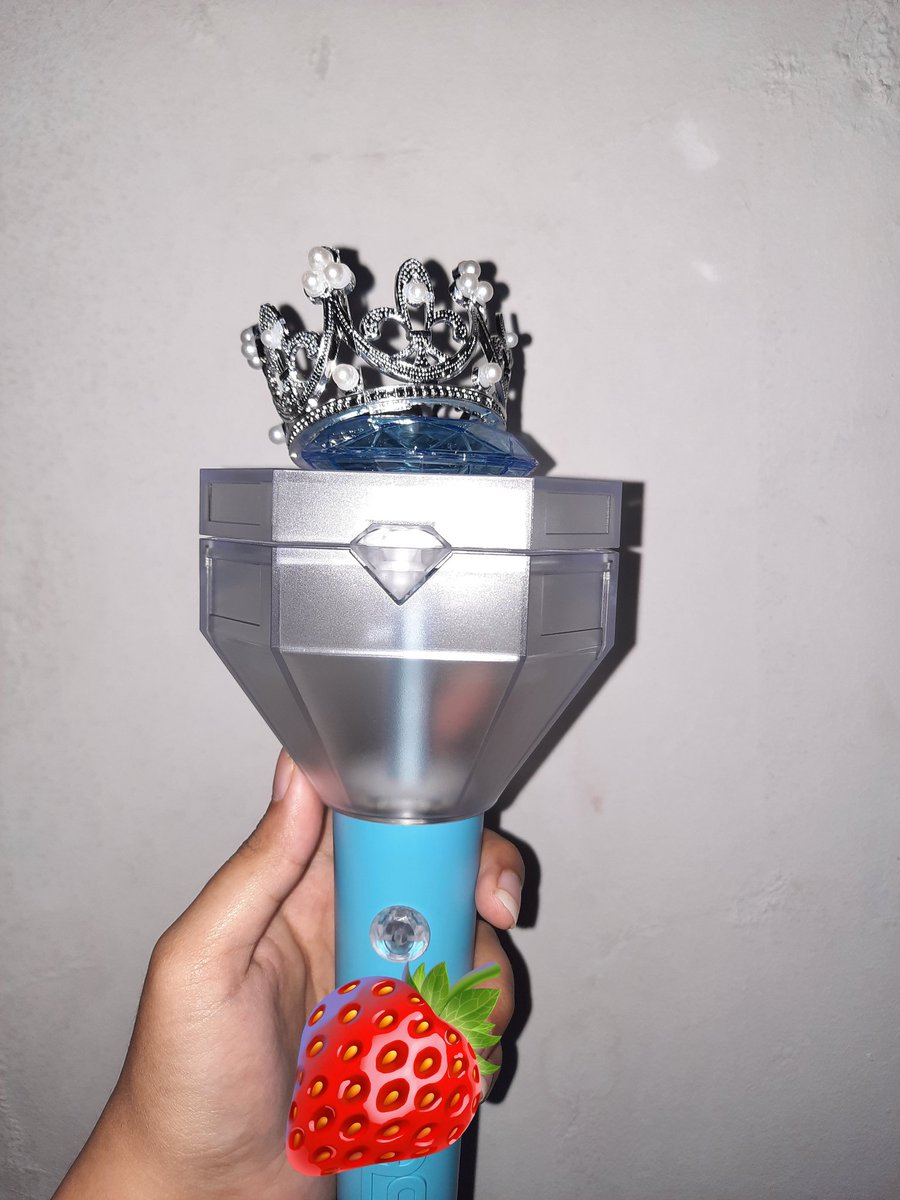 dalgimerch's tweet photo. WTS Want to sell Treasure Lightstick Teulight Official

• Preloved
• Inc box, strap ( No pob ) 
• Pemakaian konser hello dan reboot
• Connect app

🏡 Bekasi
✅ via shopee split pay or fullpay
💌 Dm for more info

🏷️ wts wtb teulight preloved lightstick treasure https://t.co/9faEZd9Mhh
