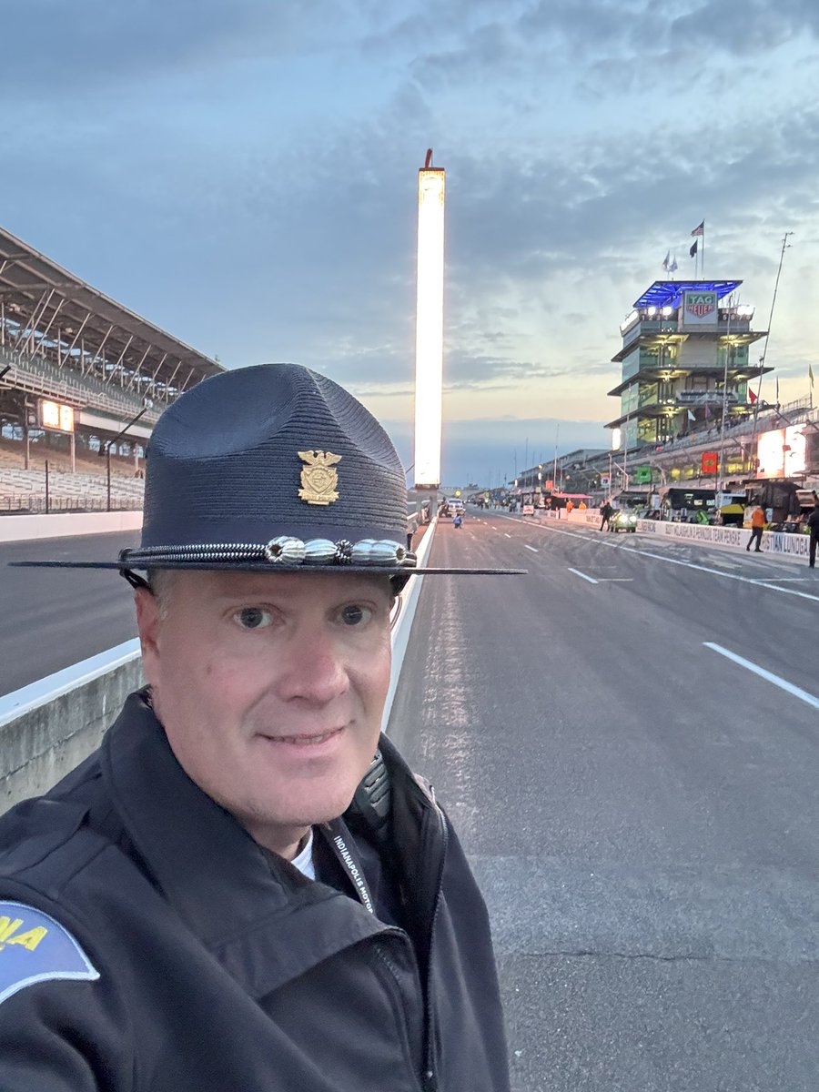 ISPVersailles's tweet image. I’m here on pit lane this morning for the #109th Running of the #Indy500
Now, I’m just waiting for 400,000 of my closest friends to join me at the Indianapolis Motor Speedway for the world’s largest sporting event.
@IMS @IndyCar
#LetsGoRacing #ThisisMay