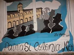 25 de Mayo. Nos toca pasarlo esta vez con un gobierno cipayo. 
Con un presidente admirador de la Thatcher que quiere entregar la soberanía de Malvinas.
Uno que lame las botas de Trump y que pone al país a la cola de los yanquis.
La Patria no se vende, se defiende
#FueraMilei