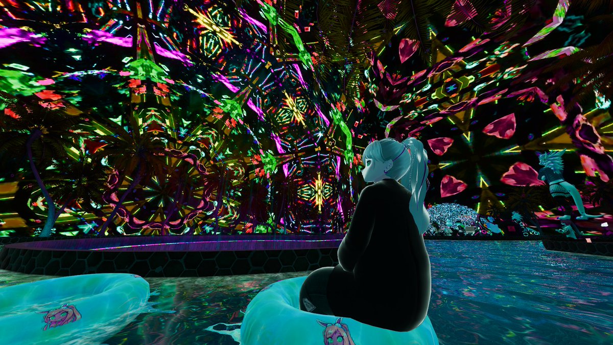 TY555888's tweet photo. 水と音の流れに身を任せてKaleidoskyも堪能～♪
＃VRChat https://t.co/8w2ljRcLzn