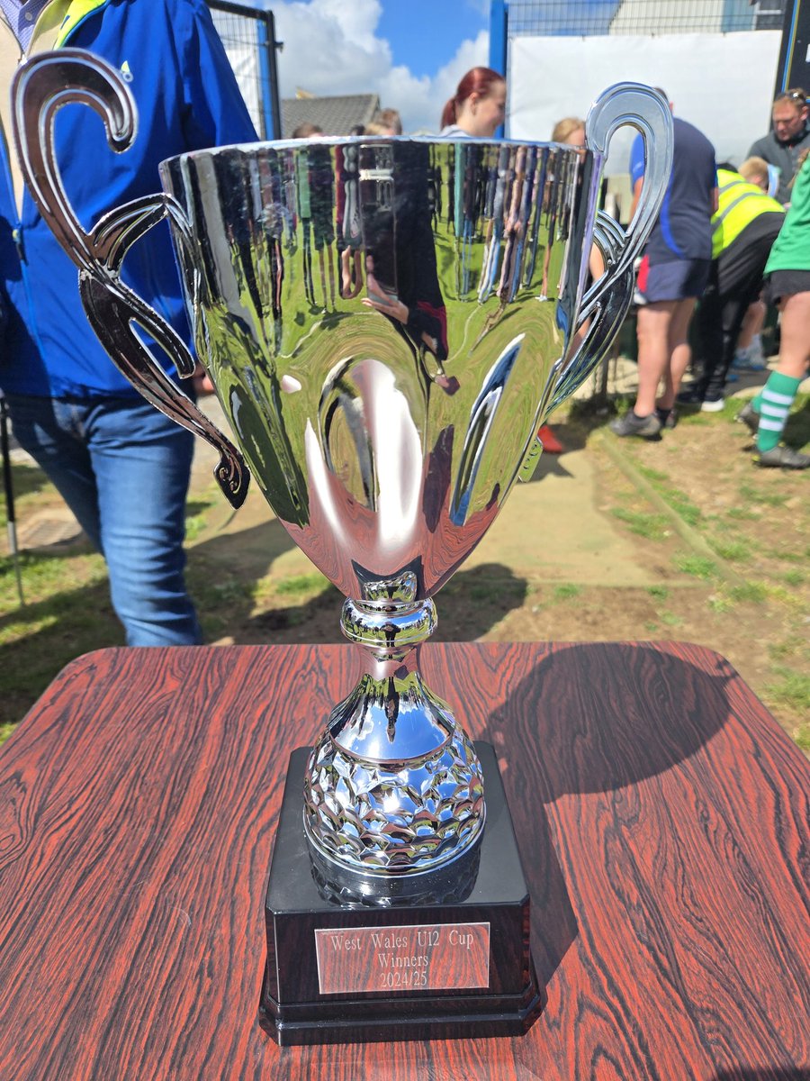 Sarah Lewis tweet media