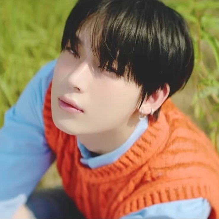 cigskeon's tweet photo. still (with) you
— a #sunwon au

childhood best friends haze and davien, now sworn enemies, have begged the heavens to never let their paths cross again. 

but no matter how much they pleaded, they were still pulled back together by an arranged marriage.

#inkeDriveForSUNWON https://t.co/gz6UHygMVN