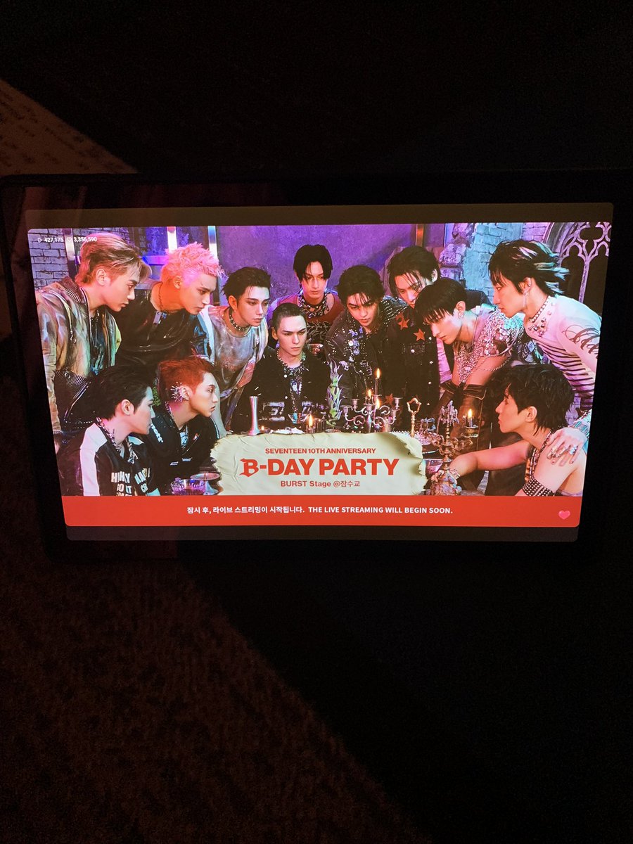 juwacoustic's tweet image. #SEATED #FRONTVIEW #BARRICADE

SEVENTEEN HAPPY BURSTDAY STAGE
#세븐틴_10주년에즐기는_BURST무대
#SVT_HAPPY_BURSTDAY_STAGE
@pledis_17