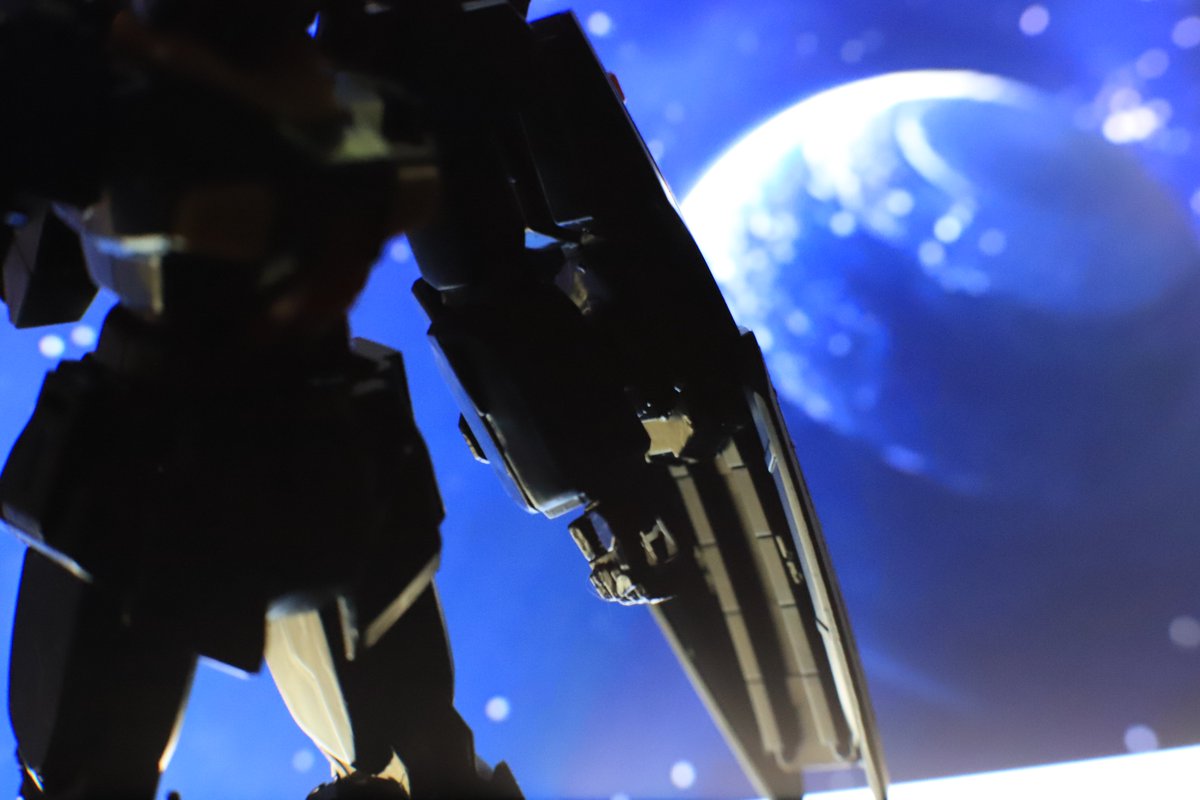 ガンダムマークⅡ
接写リングで遊んでみた