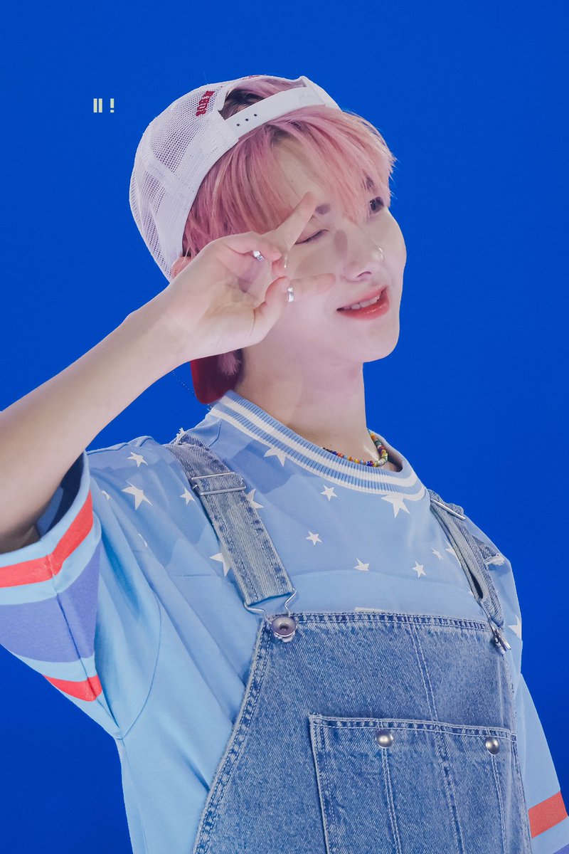 yesyellow323's tweet photo. 250525 #RENJUN #런쥔 https://t.co/NclJFwtBb5