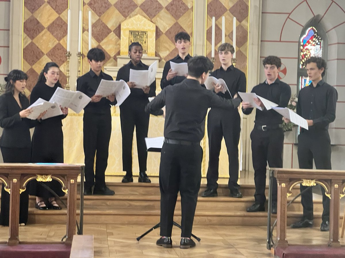 CVMSMusic's tweet image. Some photos from last Friday’s beautiful recital by Cantus 8, eight singers from the Vaughan directed by sixth former Ben. Bravo to all involved.