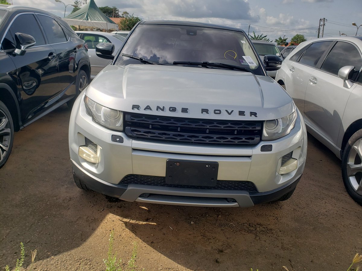 realAjayiPeter's tweet photo. Toks
2012 Model
Range Rover

Location: Akure, Ondo State
Price: 42M https://t.co/0IrqqgWPy0