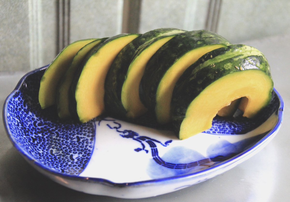 yonshikabe's tweet photo. かぼちゃの漬物というものを初めて食べた https://t.co/PJsWAH3ESx