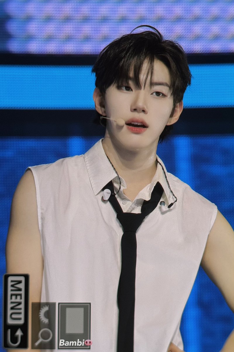 𝟮𝟱𝟬𝟱𝟮𝟱 𝗣𝗿𝗲

#서경배 #SEOKYOUNGBAE
#CLOSEYOUREYES #클로즈유어아이즈
#클유아 #CYE