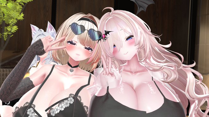 めちゃかわ美人サキュバスお姉さんとのツーショット! 