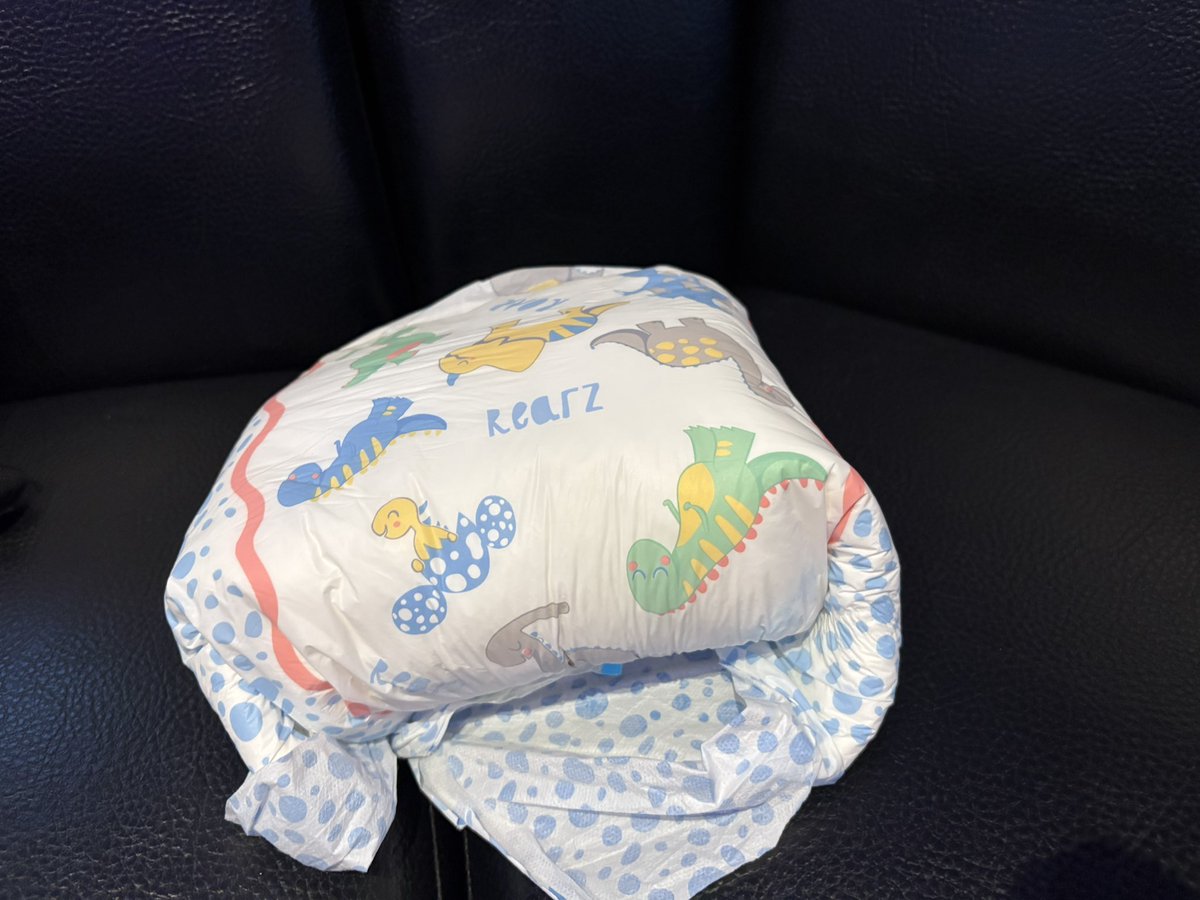 三隻寶寶一起去唱歌！

Karaoke babies!

#尿布 #ABDL

with <a href="/Alexanderabdl/">Alexander Welson</a> <a href="/dreambo87653092/">abdl 小太陽</a>